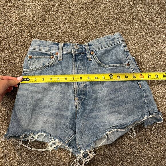 RE/DONE Women's Originals 50s Cutoffs Size 25 In Cool Medium Blue - Picture 9 of 11